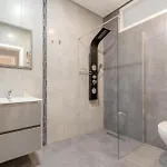 Silver Seahorse Garden Retreat Ii *