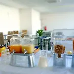 Casa vacanze Silver Seahorse Garden Retreat Ii Consolação