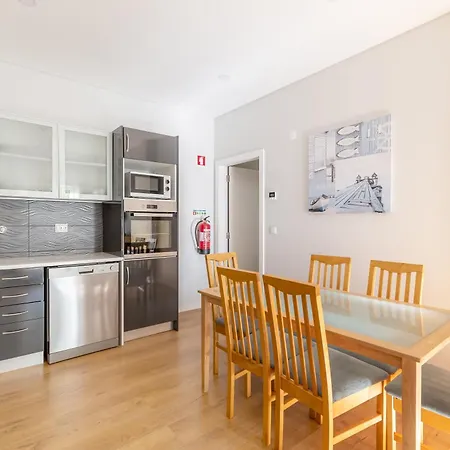 Silver Seahorse Garden Retreat Ii Consolação