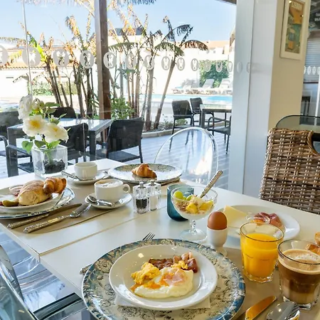 Casa vacanze Silver Seahorse Garden Retreat Ii Consolação